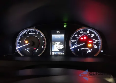 2016 Toyota Camry Le из США, поврежденный, VIN 4T4BF1FK9GR555846